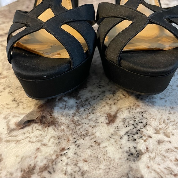 Gianni Bini embellished heels - Picture 8 of 10